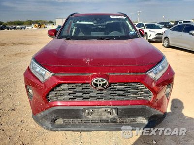 Piąte zdjęcie samochodu w środku: 2021 TOYOTA RAV4 XLE VIN:JTMW1RFV3MD071111 - miniatura