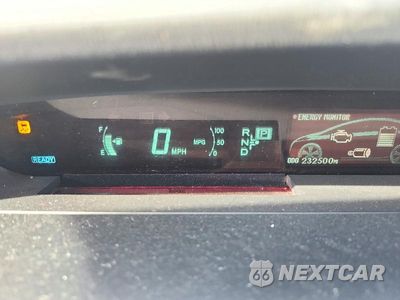 Zdjęcie 9 z 12 samochodu: 2011 TOYOTA PRIUS TWO VIN:JTDKN3DU4B0311216 - miniatura