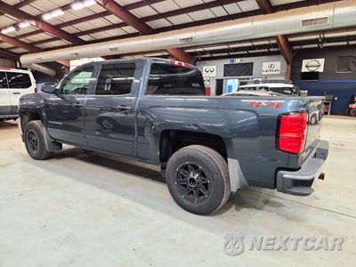 Drugie zdjęcie samochodu z przodu: 2018 CHEVROLET SILVERADO K1500 LT VIN:3GCUKREC3JG546145 - miniatura