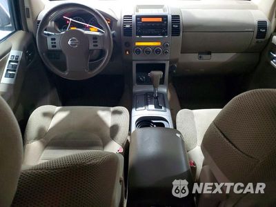 Zdjęcie 8 z 13 samochodu: 2005 NISSAN PATHFINDER XE VIN:5N1AR18W55C767823 - miniatura