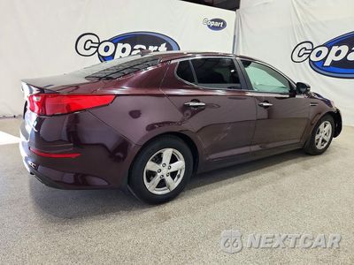 Trzecie zdjęcie samochodu z tyłu: 2015 KIA OPTIMA LX VIN:5XXGM4A75FG364542 - miniatura