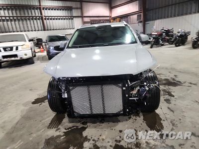 Piąte zdjęcie samochodu w środku: 2025 VOLVO XC40 CORE VIN:YV4L12UJ4S2536124 - miniatura