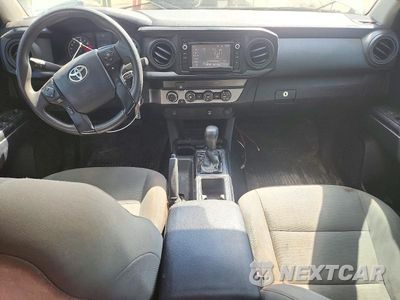 Zdjęcie 8 z 13 samochodu: 2019 TOYOTA TACOMA SR V6 VIN:3TMCZ5AN4KM224933 - miniatura