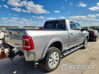 Trzecie zdjęcie samochodu z tyłu: 2019 RAM 2500 LARAMIE VIN:3C6UR5FL9KG613603 - miniatura