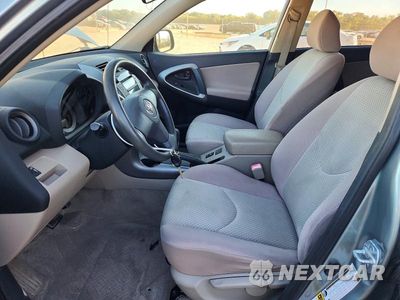 Zdjęcie 7 z 13 samochodu: 2006 TOYOTA RAV4 BASE VIN:JTMZD33V065031183 - miniatura