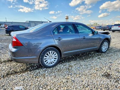 Trzecie zdjęcie samochodu z tyłu: 2010 FORD FUSION HYBRID VIN:3FADP0L3XAR149641 - miniatura