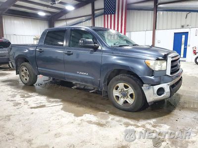 Czwarte zdjęcie samochodu z boku: 2010 TOYOTA TUNDRA CREWMAX SR5 VIN:5TFDY5F1XAX133140 - miniatura