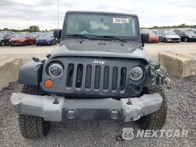 Piąte zdjęcie samochodu w środku: 2012 JEEP WRANGLER UNLIMITED SAHARA VIN:1C4BJWEG1CL277953 - miniatura