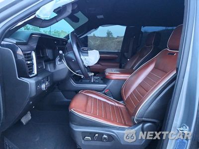 Zdjęcie 7 z 12 samochodu: 2025 GMC SIERRA K3500 DENALI ULTIMATE VIN:1GT4UYEY3SF134679 - miniatura