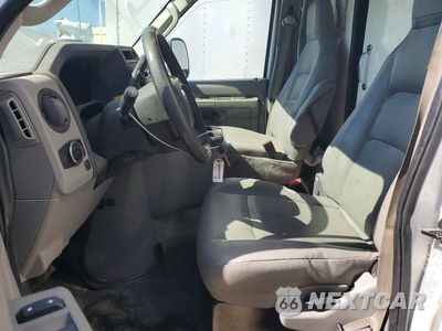 Zdjęcie 7 z 13 samochodu: 2024 FORD E350 BOX TRUCK VIN:1FDWE3FN8RDD26484 - miniatura