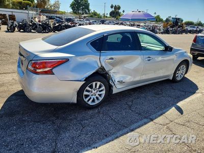Trzecie zdjęcie samochodu z tyłu: 2015 NISSAN ALTIMA 2.5 S VIN:1N4AL3AP8FN363026 - miniatura