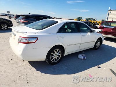 Trzecie zdjęcie samochodu z tyłu: 2010 TOYOTA CAMRY HYBRID VIN:4T1BB3EK8AU116955 - miniatura
