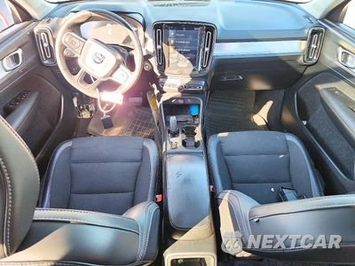 Zdjęcie 8 z 14 samochodu: 2020 VOLVO XC40 T5 MOMENTUM VIN:YV4162UK1L2294279 - miniatura