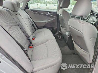 Zdjęcie 10 z 12 samochodu: 2012 HYUNDAI SONATA GLS VIN:5NPEB4AC1CH448609 - miniatura