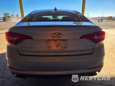 Zdjęcie 6 z 12 samochodu: 2017 HYUNDAI SONATA SPORT VIN:5NPE34AF5HH580190 - miniatura