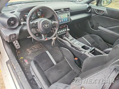 Zdjęcie 8 z 13 samochodu: 2026 TOYOTA GR86 PREMIUM VIN:JF1ZNBE17T8078650 - miniatura