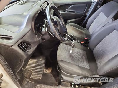 Zdjęcie 7 z 13 samochodu: 2016 RAM PROMASTER CITY VIN:ZFBERFAT4G6B19593 - miniatura
