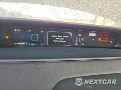 Zdjęcie 9 z 12 samochodu: 2018 TOYOTA PRIUS TWO VIN:JTDKBRFU8J3083355 - miniatura
