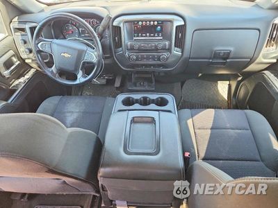 Zdjęcie 8 z 12 samochodu: 2018 CHEVROLET SILVERADO K1500 LT VIN:1GCVKREC1JZ158819 - miniatura