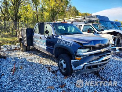 Czwarte zdjęcie samochodu z boku: 2001 CHEVROLET SILVERADO C3500 VIN:1GBJC33G61F193652 - miniatura