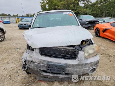 Piąte zdjęcie samochodu w środku: 2005 FORD ESCAPE XLS VIN:1FMYU02Z55KB28731 - miniatura