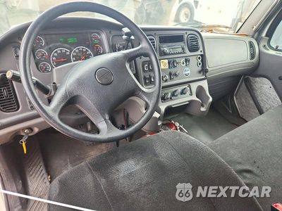 Zdjęcie 8 z 13 samochodu: 2017 FREIGHTLINER BUSINESS CLASS M2 BOX TRUCK VIN:3ALACWDT2HDJG7532 - miniatura