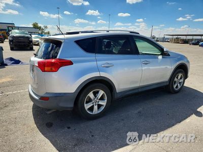 Trzecie zdjęcie samochodu z tyłu: 2015 TOYOTA RAV4 XLE VIN:2T3WFREV4FW161814 - miniatura