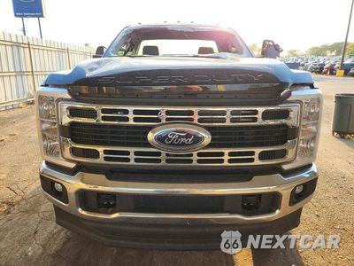 Piąte zdjęcie samochodu w środku: 2026 FORD F350 SUPER DUTY VIN:1FTRF3BA4TED47402 - miniatura