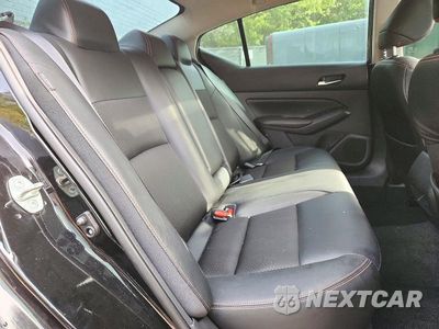 Zdjęcie 10 z 12 samochodu: 2019 NISSAN ALTIMA SR VIN:1N4BL4CV6KN318716 - miniatura
