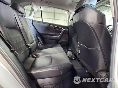 Zdjęcie 11 z 14 samochodu: 2019 TOYOTA RAV4 LIMITED VIN:2T3DWRFV3KW043043 - miniatura