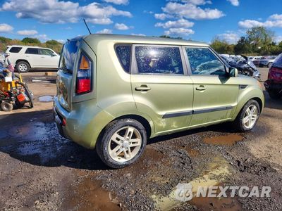 Trzecie zdjęcie samochodu z tyłu: 2011 KIA SOUL + VIN:KNDJT2A22B7225084 - miniatura