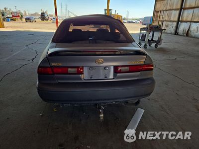 Zdjęcie 6 z 12 samochodu: 1998 TOYOTA CAMRY LE VIN:JT2BG22K1W0177382 - miniatura
