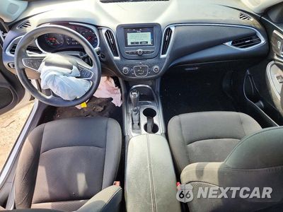 Zdjęcie 8 z 12 samochodu: 2018 CHEVROLET MALIBU LT VIN:1G1ZD5ST3JF246080 - miniatura