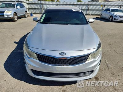 Piąte zdjęcie samochodu w środku: 2018 KIA OPTIMA LX VIN:5XXGT4L30JG196444 - miniatura