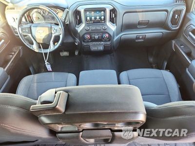 Zdjęcie 8 z 12 samochodu: 2019 CHEVROLET SILVERADO K1500 LT VIN:1GCUYDED4KZ150723 - miniatura