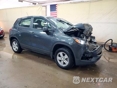 Czwarte zdjęcie samochodu z boku: 2019 CHEVROLET TRAX LS VIN:3GNCJKSB4KL336171 - miniatura