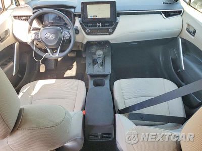 Zdjęcie 8 z 13 samochodu: 2026 TOYOTA COROLLA CROSS LE VIN:7MUCAAAG2TV220839 - miniatura