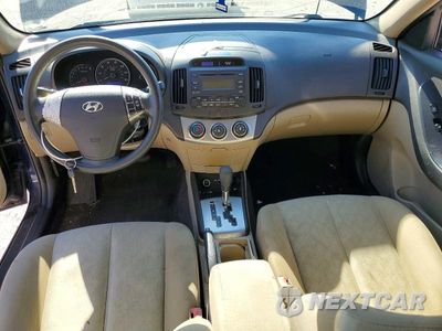 Zdjęcie 8 z 12 samochodu: 2010 HYUNDAI ELANTRA GLS VIN:KMHDU4AD9AU929480 - miniatura