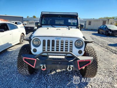 Piąte zdjęcie samochodu w środku: 2016 JEEP WRANGLER UNLIMITED SAHARA VIN:1C4BJWEG0GL103765 - miniatura