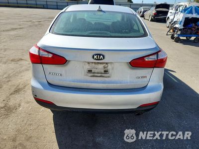 Zdjęcie 6 z 12 samochodu: 2015 KIA FORTE EX VIN:KNAFZ4A8XF5405612 - miniatura