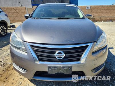 Piąte zdjęcie samochodu w środku: 2015 NISSAN SENTRA S VIN:3N1AB7AP9FY309194 - miniatura