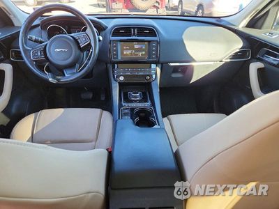 Zdjęcie 8 z 13 samochodu: 2017 JAGUAR F-PACE PREMIUM VIN:SADCJ2BVXHA493257 - miniatura