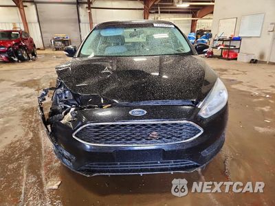 Piąte zdjęcie samochodu w środku: 2016 FORD FOCUS SE VIN:1FADP3F26GL216702 - miniatura