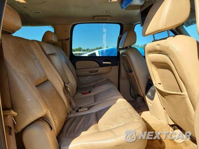 Zdjęcie 11 z 13 samochodu: 2007 CHEVROLET SUBURBAN C1500 VIN:1GNFC16J97R185606 - miniatura