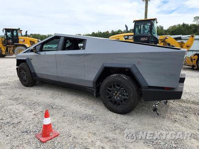 Drugie zdjęcie samochodu z przodu: 2024 TESLA CYBERTRUCK VIN:7G2CEHEE8RA036884 - miniatura