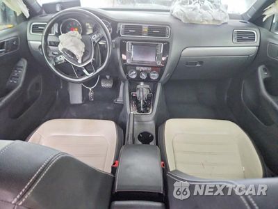 Zdjęcie 8 z 12 samochodu: 2016 VOLKSWAGEN JETTA SPORT VIN:3VWD17AJ8GM306088 - miniatura
