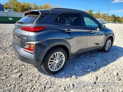 Trzecie zdjęcie samochodu z tyłu: 2019 HYUNDAI KONA SEL VIN:KM8K2CAAXKU370729 - miniatura