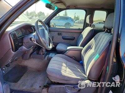 Zdjęcie 7 z 12 samochodu: 1999 TOYOTA TACOMA V6 VIN:4TAVN52N5XZ483483 - miniatura