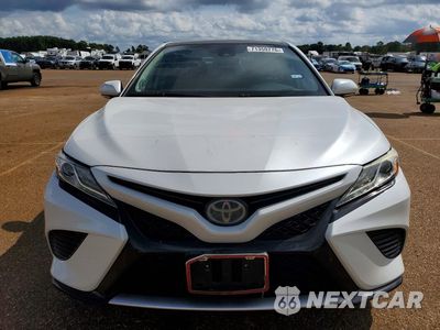 Piąte zdjęcie samochodu w środku: 2020 TOYOTA CAMRY XSE VIN:4T1K61AK3LU857760 - miniatura