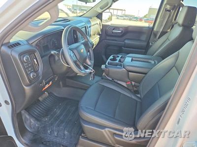 Zdjęcie 7 z 13 samochodu: 2026 CHEVROLET SILVERADO K1500 VIN:1GCUKAEDXTZ471814 - miniatura